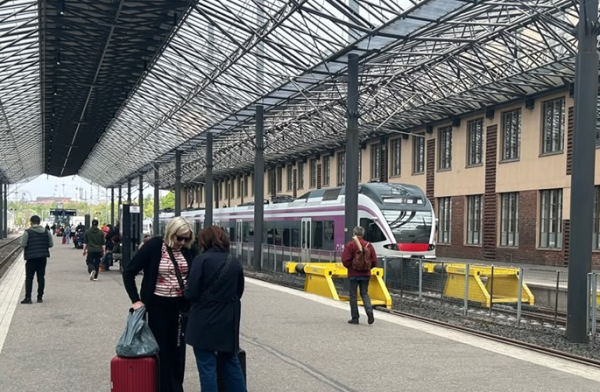 Train services disrupt in west of Helsinki for 5 weeks due to track work Train services disrupt in west of Helsinki for 5 weeks due to track work